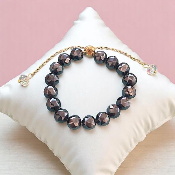 Black Swarovski Beaded Bracelet - Picture 5 of 12